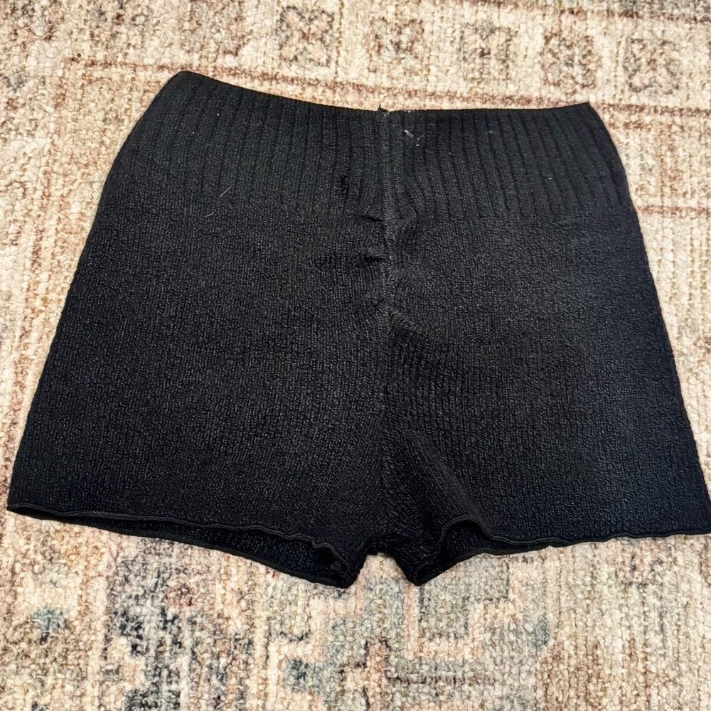 Capezio Women's High Waist Black Knit booty ballet dance Shorts petite small